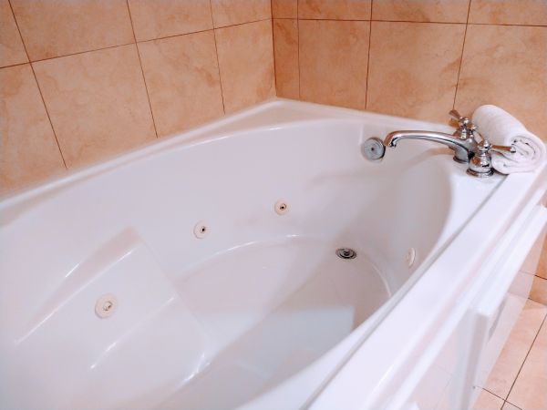 Acrylic Tub Installation in Elizabethtown